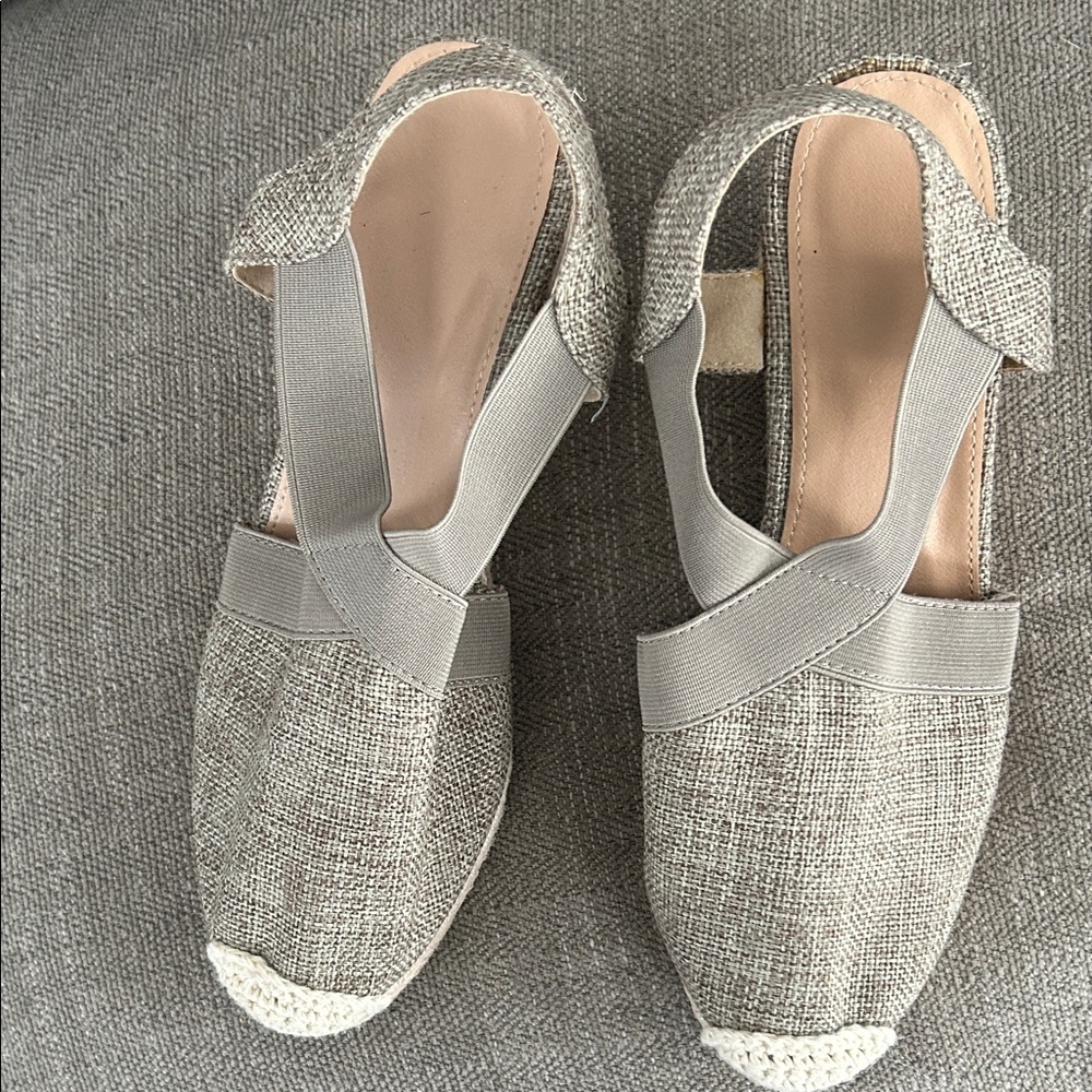 Elegant Gray Women's Slingback Shoes